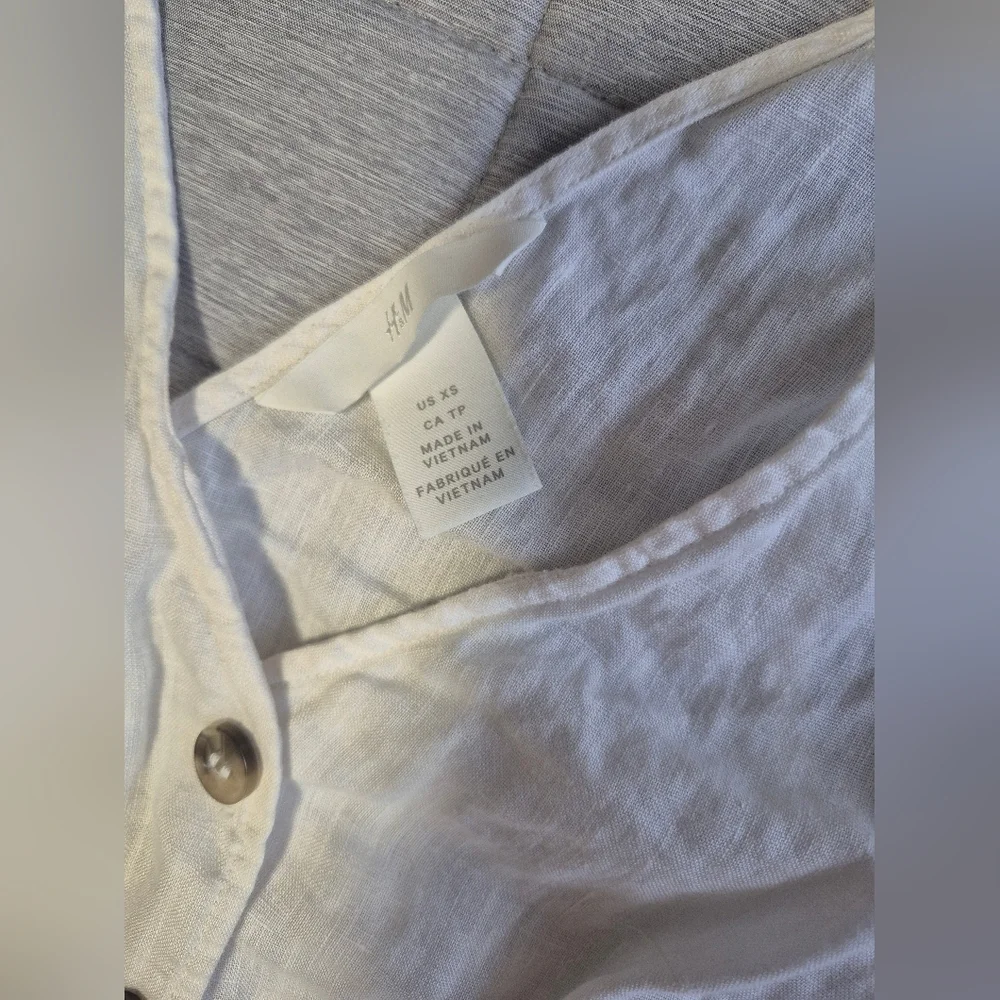 Linen Button-Up Top - Picture 4 of 13